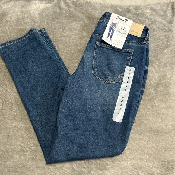 7Seven - Picture 4 of 4